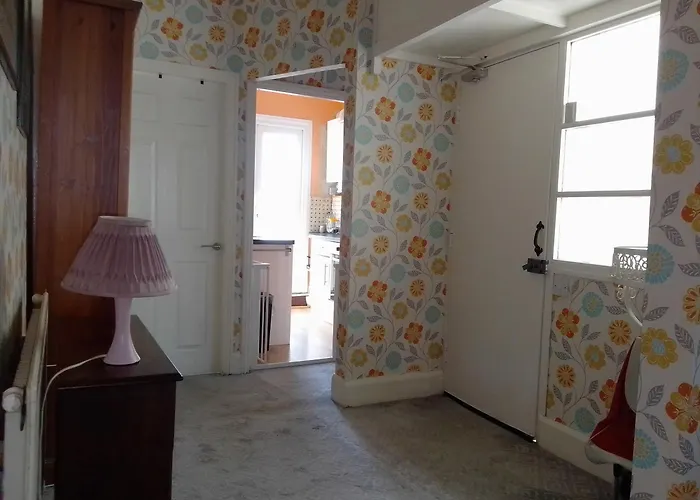 公寓 4 Cromwell Terrace - 2 Bed Floor With Views Across Town To The Sea *